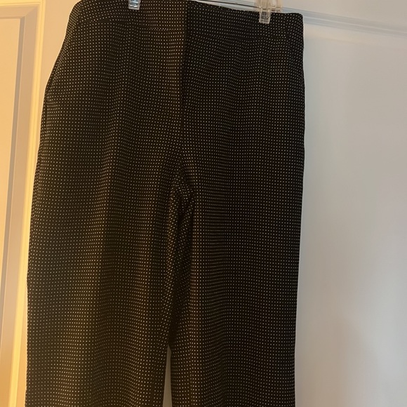 Women’s Chico’s pants size 1.5 - Picture 2 of 3